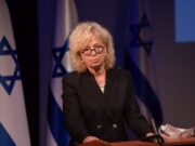 היועמ"שית נותנת גב לראש הממשלה: פיטורי גלנט חוקיים, אייצג את הממשלה בבג"ץ. היועמ"שית נותנת גב לראש הממשלה: פיטורי גלנט חוקיים, אייצג את הממשלה בבג"ץ.