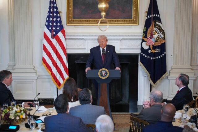 Trump hosts GOP senators for breakfast after major Democratic wins 2025