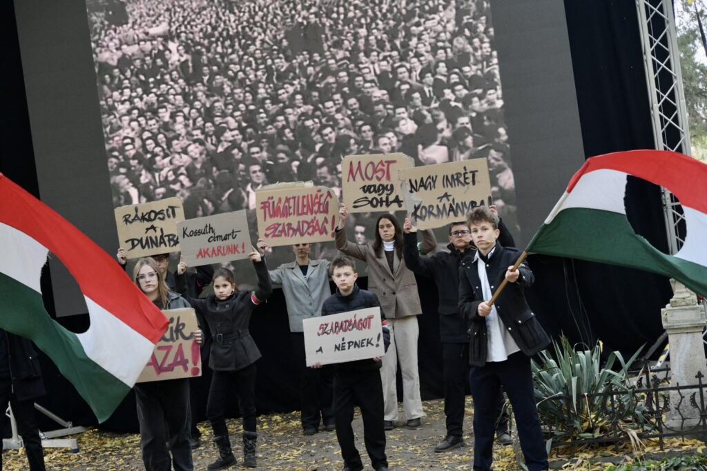 „a megmaradás képessége tartotta meg a nemzetet” – jelentette ki tuzson bence a dunakeszi 1956-os megemlékezésen a megmaradas kepessege tartotta meg a nemzetet jelentette ki tuzson bence a dunakeszi 1956 os megemlekezesen 419 iustitia. Bg -dunakeszi városa október 23-án méltóságteljes ünnepséggel emlékezett meg az 1956-os forradalom és... Iustitia. Bg „a megmaradás képessége tartotta meg a nemzetet” – jelentette ki tuzson bence a dunakeszi 1956-os megemlékezésen 2025-10-23 13:45:51 igazságszolgáltatás - iustitia. Bg