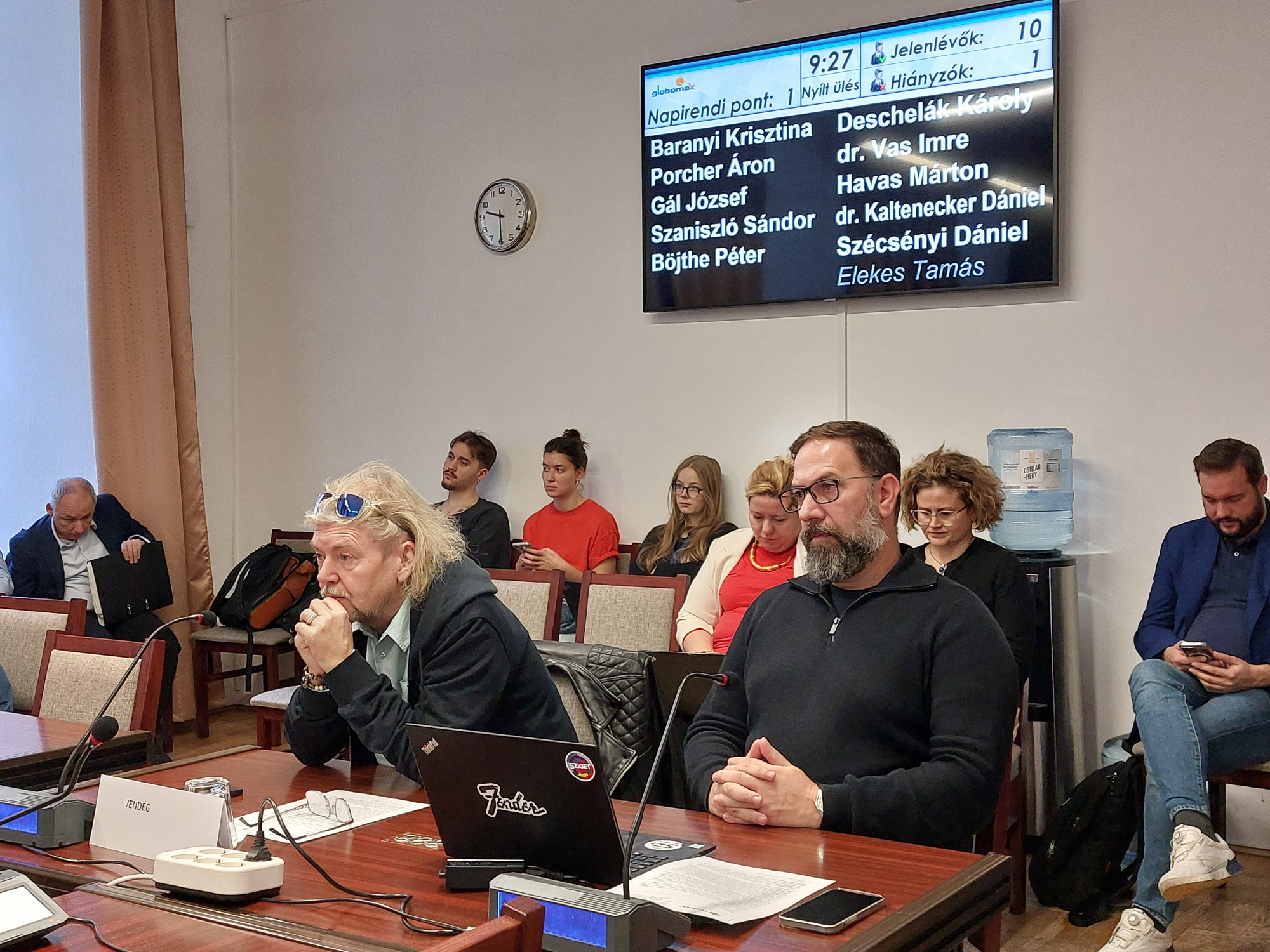 Ami „az egy garancia, hogy én még mindig itt vagyok, és ezen gondolkodom”, mondta gerendai károly a sziget jövőjéről, a fidesznek és a tiszának ez nem volt elég az egy garancia hogy en meg mindig itt vagyok es ezen gondolkodom mondta gerendai karoly a sziget jovojerol a fidesznek es a tiszanak ez nem volt eleg ami iustitia. Bg miután a múlt héten a fővárosi önkormányzat tulajdonosi... Iustitia. Bg „az egy garancia, hogy én még mindig itt vagyok, és ezen gondolkodom”, mondta gerendai károly a sziget jövőjéről, a fidesznek és a tiszának ez nem volt elég 2025-10-28 11:28:16 igazságszolgáltatás - iustitia. Bg ami