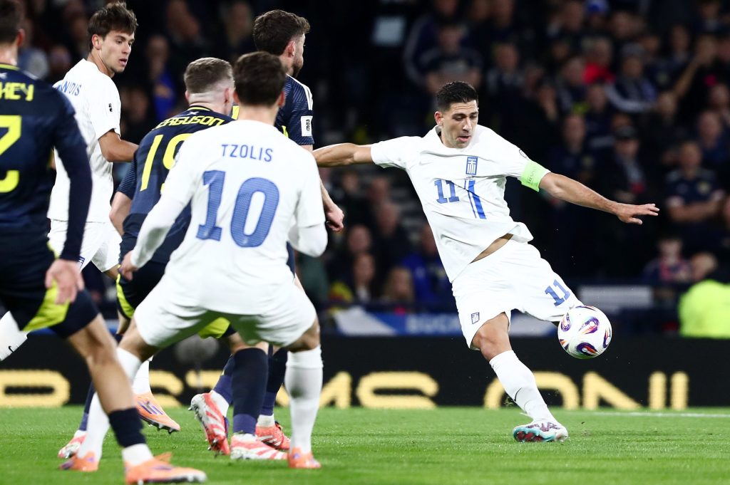 Σκωτία – ελλάδα: ήττα της εθνικής με 3-1, λιγοστέυουν οι ελπίδες για πρόκριση στο παγκόσμιο κύπελλο cf83cebacf89cf84ceafceb1 ceb5cebbcebbceacceb4ceb1 ceaecf84cf84ceb1 cf84ceb7cf82 ceb5ceb8cebdceb9cebaceaecf82 cebcceb5 3 1 cebb η εθνική ελλάδας ηττήθηκε με σκορ 3-1 από την σκωτία στον εκτός έδρας αγώνα στο «χάμπντεν παρκ». Σε έναν αγώνα «σκληρό» με κλειστές άμυνες και λιγοστές φάσεις, η εθνική ήταν ανώτερη στην μεγαλύτερη διάρκεια του παιχνιδιού όμως οι σκωτσέζοι ήταν πιο αποτελεσματικοί και πήραν την νίκη εναντίον της εθνικής. Οι σημαντικές φάσεις του αγώνα: η δικαιοσυνη - iustitia. Bg