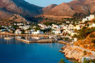 Τήλος: Το πράσινο διαμάντι των Δωδεκανήσων Τήλος: Το πράσινο διαμάντι των Δωδεκανήσων