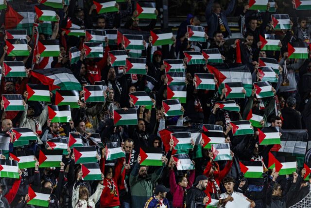 Filistin'e anlamlı destek! İspanyollar stadyumu bayraklarla donattı Filistin'e anlamlı destek! İspanyollar stadyumu bayraklarla donattı