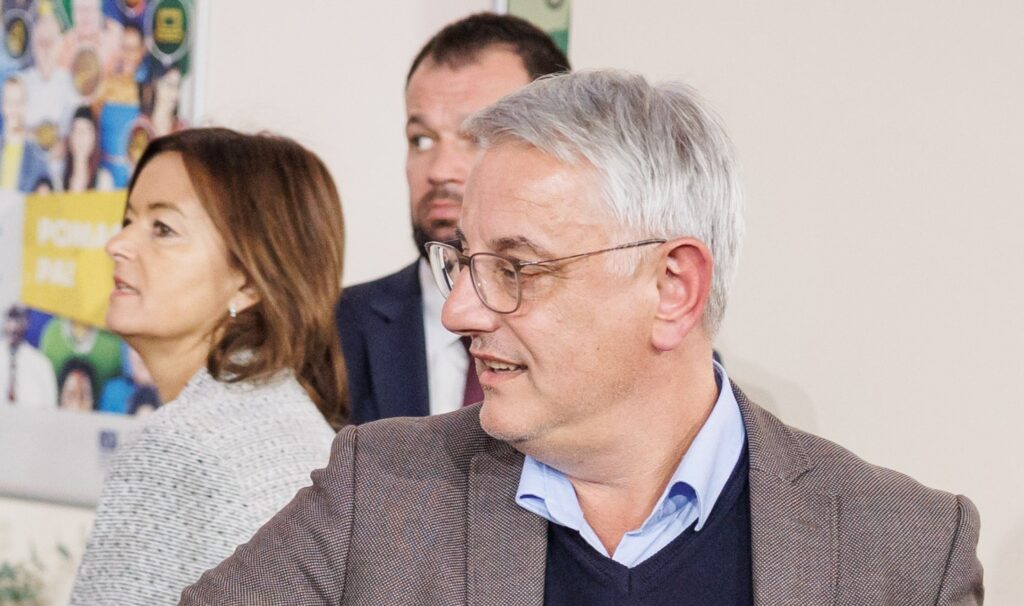 (komentar) vinjete benita mussolinija - 2025 iustitia komentar vinjete benita mussolinija 2025 iustitia 2 iustitia. Bg piše: peter jančič (spletni časopis)
z bonbončkom, kako bodo po novem letu podarili štiri mesece zastonj... Iustitia. Bg (komentar) vinjete benita mussolinija - 2025 iustitia 2025-10-19 12:43:50 pravosodje - iustitia. Bg