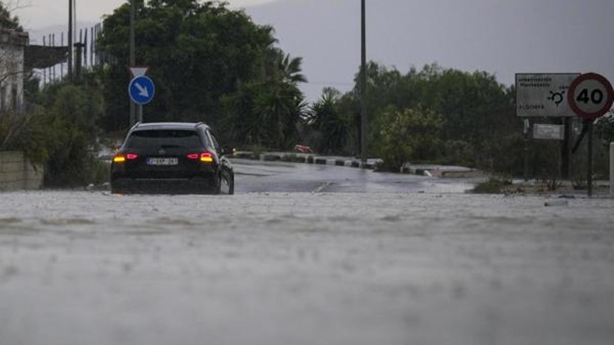 La dana alice deja carreteras cortadas, vehículos atrapados y evacuaciones en la comunitat valenciana