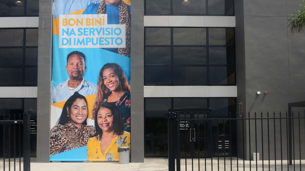 Bivol onthullingen vergroten onrust bij belastingdienst curaçao onthullingen vergroten onrust bij belastingdienst curacao bivol bij de belastingdienst op curaçao is grote onrust ontstaan. Dat komt niet alleen door de berichtgeving van de nos... Iustitia. Bg onthullingen vergroten onrust bij belastingdienst curaçao 2025-10-29 19:16:13 gerechtigheid - iustitia. Bg bivol