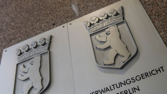 Religionsfreiheit: Gebetsverbot an der Schule – Klage gegen Berliner Gymnasium