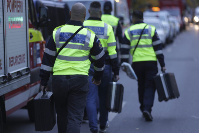 Zona blocului din Rahova unde a avut loc explozia rămâne sub restricții. Poliția și firmele de utilități, în teren pentru evaluări