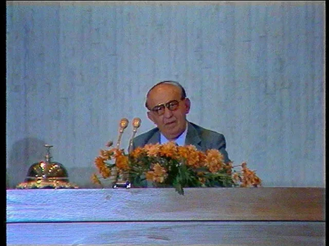 10 ноември! От резиденцията на смъртта до увисналото чене на Живков 2025