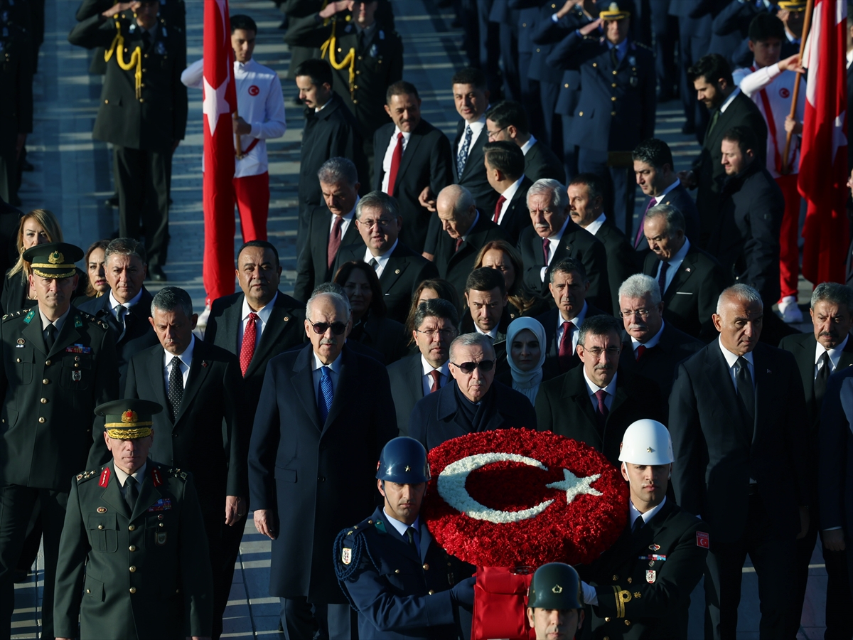Atatürk yurt genelinde anılıyor 2025 ataturk yurt genelinde aniliyor 2025 1 iustitia. Bg türkiye cumhuriyeti’nin kurucusu mustafa kemal atatürk, ölümünün 87. Yılında yurt genelinde... Iustitia. Bg atatürk yurt genelinde anılıyor 2025 2025-11-10 10:35:33 adalet - iustitia. Bg