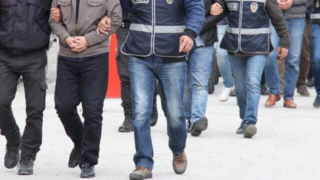 Bornova’da Narkotik Darbesi: 29 Kilo 596 Gram Sentetik Yasaklı Madde Ele Geçirildi 2025