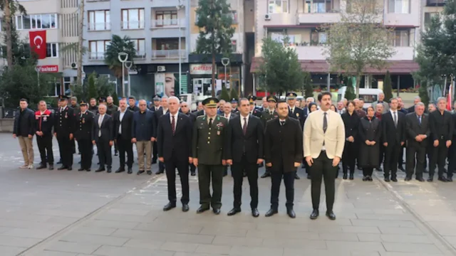 Büyük Önder Atatürk ebediyete intikalinin 87. yılında Of'ta anıldı 2025