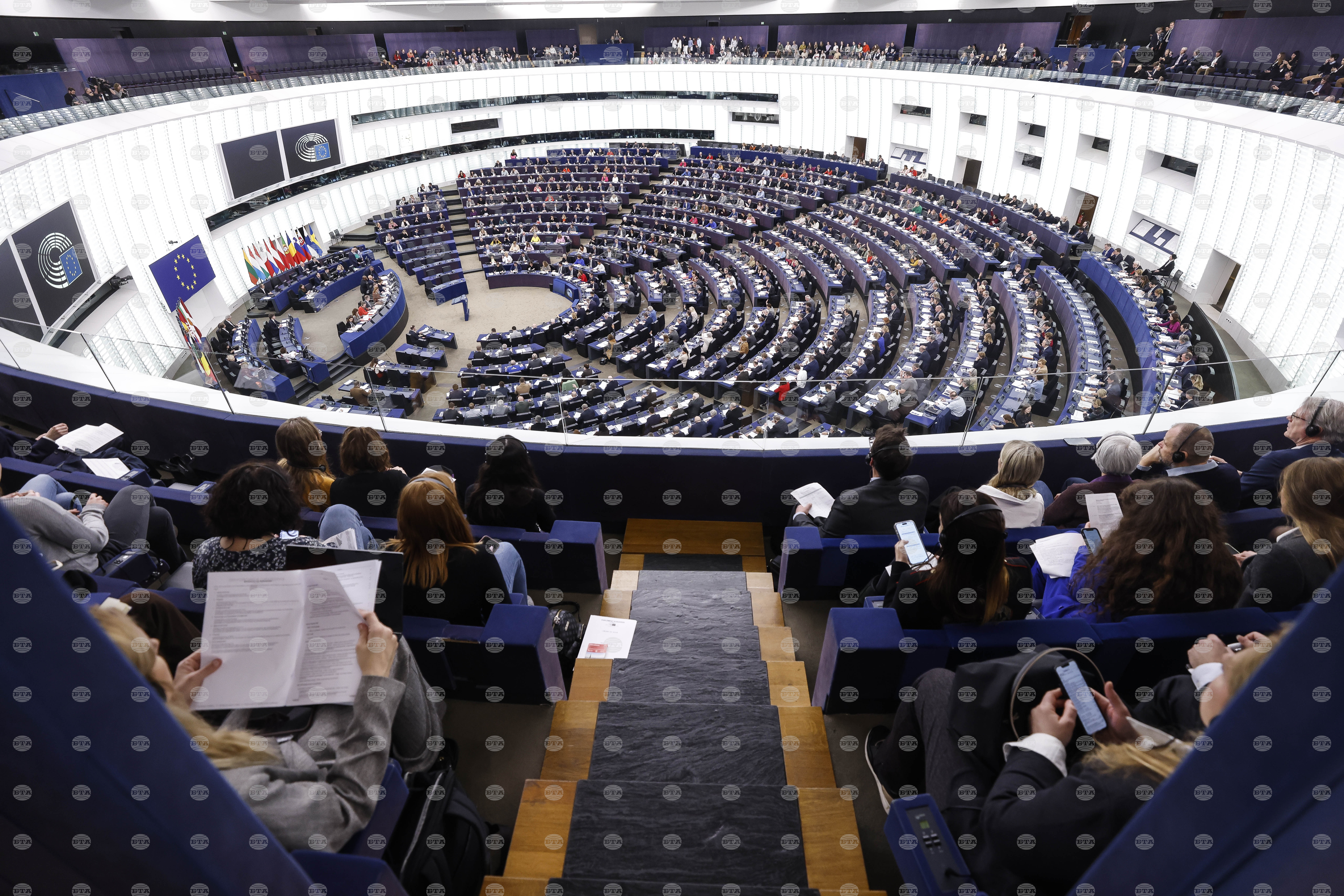 Икономика европейският парламент подкрепи намаляване на парниковите емисии на ес с 90 процента до 2040 г. 2025 d0b5d0b2d180d0bed0bfd0b5d0b9d181d0bad0b8d18fd182 d0bfd0b0d180d0bbd0b0d0bcd0b5d0bdd182 d0bfd0bed0b4d0bad180d0b5d0bfd0b8 d0bdd0b0d0bc икономика европейският парламент подкрепи днес цел за намаляване на емисиите на ес на парникови газове с 90 процента до 2040... Iustitia. Bg европейският парламент подкрепи намаляване на парниковите емисии на ес с 90 процента до 2040 г. 2025 2025-11-13 15:34:13 юстиция икономика