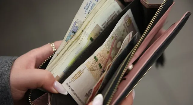 Заплатите у нас: Най-много печелят в тези сектори 2025