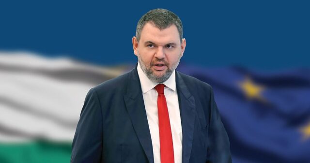 Пеевски към КЕВР : Не вдигайте цените или ще има съд! Пеевски към КЕВР : Не вдигайте цените или ще има съд! 2025