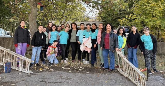 Русе диша по-зелено: Над 500 ученици облагородиха града по проекта „Малки еко герои“ 2025