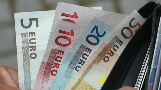 Тежки драми със заплатите в тези градове! 2025