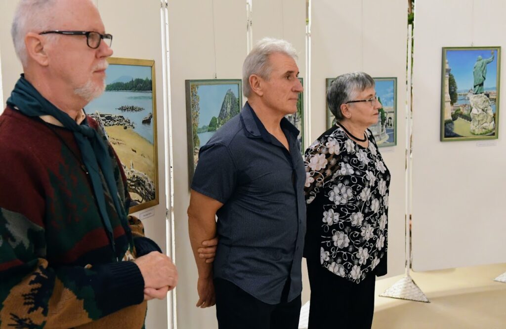 Kultura ecset turizmus – tóth antal tónió kiállítása az iskolagalériában 2025 ecset turizmus toth antal tonio kiallitasa az iskolagaleriaban 2025 78 kultura iustitia. Bg -egy-egy képzőművész kiállításra felkérésének mindig sajátos története van. Így volt ez tónió esetében... Iustitia. Bg ecset turizmus – tóth antal tónió kiállítása az iskolagalériában 2025 2025-11-26 10:37:50 igazságszolgáltatás - iustitia. Bg kultura