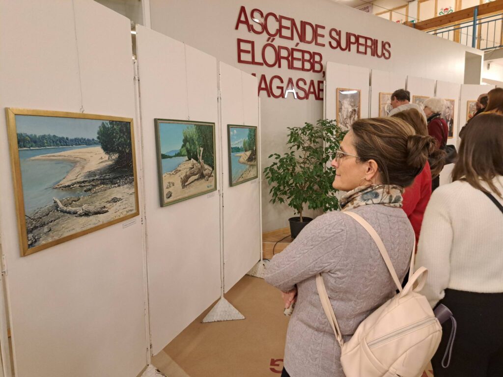 Kultura ecset turizmus – tóth antal tónió kiállítása az iskolagalériában 2025 ecset turizmus toth antal tonio kiallitasa az iskolagaleriaban 2025 83 kultura iustitia. Bg -egy-egy képzőművész kiállításra felkérésének mindig sajátos története van. Így volt ez tónió esetében... Iustitia. Bg ecset turizmus – tóth antal tónió kiállítása az iskolagalériában 2025 2025-11-26 10:37:50 igazságszolgáltatás - iustitia. Bg kultura