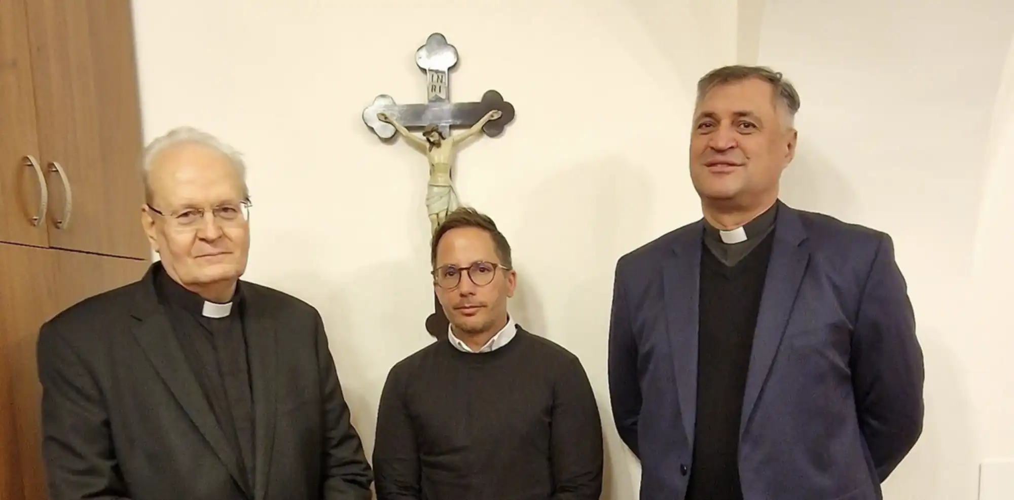 Egyház erdő péter bíboros fogadta pető attilát, aki papi zaklatás egykori áldozataként évek óta harcol, hogy változást érjen el az egyházban 2025 erdo peter biboros fogadta peto attilat aki papi zaklatas egykori aldozatakent evek ota harcol hogy valtozast erjen el az egyhazban 2025 egyház iustitia. Bg „ma este találkoztam erdő péter bíboros atyával. A ma esti... Iustitia. Bg erdő péter bíboros fogadta pető attilát, aki papi zaklatás egykori áldozataként évek óta harcol, hogy változást érjen el az egyházban 2025 2025-11-08 08:00:10 igazságszolgáltatás - iustitia. Bg egyház