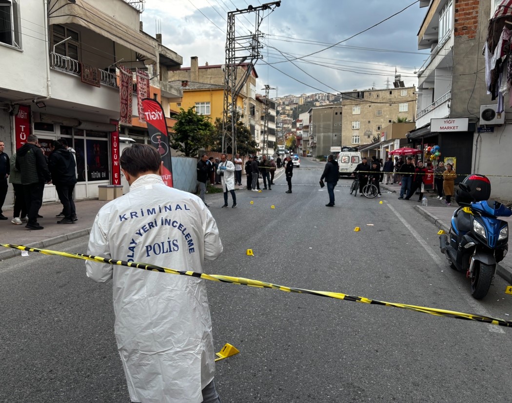 H u s u m e t l i l e r i n e 3 m o t o s i k l e t l e g e l i p a t e 1041003 308905