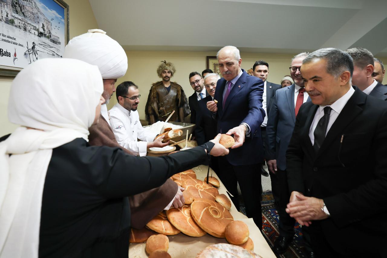 Güncel kurtulmuş: aramıza sokulmak istenen fitneleri elimizin tersiyle kenara iteceğiz 2025 kurtulmus aramiza sokulmak istenen fitneleri elimizin tersiyle kenara itecegiz 2025 5 güncel iustitia. Bg kurtulmuş, aksaray spor salonu'nda düzenlenen somuncu baba 613. Vuslat yıldönümü 2. Anma programı'nda... Iustitia. Bg kurtulmuş: aramıza sokulmak istenen fitneleri elimizin tersiyle kenara iteceğiz 2025 2025-11-21 00:48:00 adalet - iustitia. Bg güncel