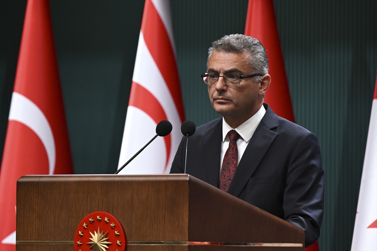 Kuzey kıbrıs cumhurbaşkanı ilk ziyaretini gerçekleştirdi: 'türkiye'yi ve kıbrıslı türkleri yok sayan hiçbir formül uygulanabilir değil' 2025 kuzey kibris cumhurbaskani ilk ziyaretini gerceklestirdi turkiyeyi ve kibrisli turkleri yok sayan hicbir formul uygulanabilir degil 2025 2 iustitia. Bg kuzey kıbrıs cumhurbaşkanı tufan erhürman, seçilmesinin ardından ilk resmi ziyaretini türkiye'ye... Iustitia. Bg kuzey kıbrıs cumhurbaşkanı ilk ziyaretini gerçekleştirdi: 'türkiye'yi ve kıbrıslı türkleri yok sayan hiçbir formül uygulanabilir değil' 2025 2025-11-13 19:54:57 adalet - iustitia. Bg