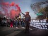 Proteste masive contra guvernului, în mexic. Ciocniri violente cu poliția, manifestanți dispersați cu gaze lacrimogene. 120 de răniți 2025 Proteste masive contra guvernului, în mexic. Ciocniri violente cu poliția, manifestanți dispersați cu gaze lacrimogene. 120 de răniți 2025