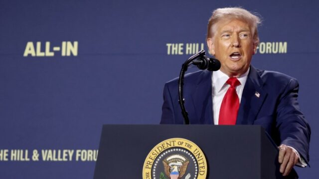 Trump mulling executive order to block state AI laws 2025