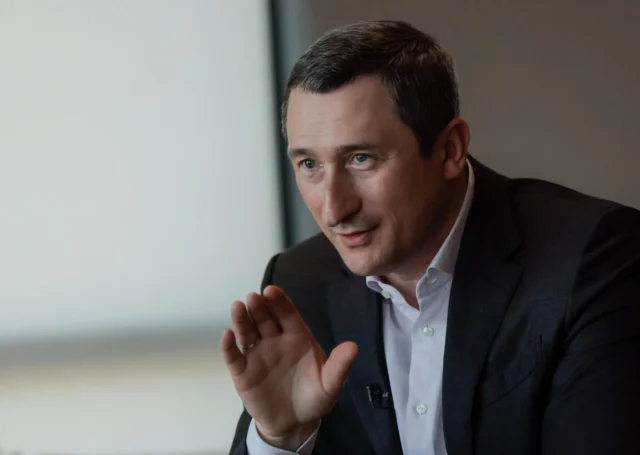 Ukrajinský súd poslal do väzby bývalého vicepremiéra Černyšova v súvislosti s korupčným škandálom