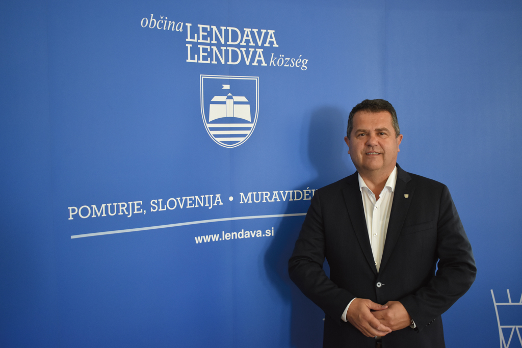 Lendava ustavitev delovanja cpp in zaprtje vrtin v petišovcih; župan magyar: “odgovornost za ogrožanje občanov nosijo inšpektorica in poslanci. ” 2025 ustavitev delovanja cpp in zaprtje vrtin v petisovcih zupan magyar odgovornost za ogrozanje obcanov nosijo inspektorica in poslanci 2025 lendava iustitia. Bg piše: lendafainfo, c. R.  
inšpektorat republike slovenije za naravne vire in prostor je 10. Julija letos... Iustitia. Bg ustavitev delovanja cpp in zaprtje vrtin v petišovcih; župan magyar: “odgovornost za ogrožanje občanov nosijo inšpektorica in poslanci. ” 2025 2025-11-10 15:04:44 pravosodje - iustitia. Bg lendava