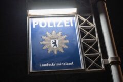 Abschiebung viele offene fragen zu anschlagsplänen von 22-jährigem syrer 2025 viele offene fragen zu anschlagsplanen von 22 jahrigem syrer 2025 abschiebung iustitia. Bg verfasst von:dpa nach der festnahme eines 22-jährigen syrers in berlin, der einen anschlag geplant... Iustitia. Bg viele offene fragen zu anschlagsplänen von 22-jährigem syrer 2025 2025-11-03 03:57:00 iustitia. Bg - gerechtigkeit abschiebung