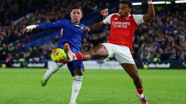 Zirvede fark 5'e düştü! Londra derbisi Manchester'a yaradı 2025