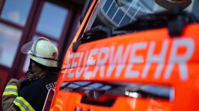 Brände: Garagenbrand greift auf Wohnhaus über 2025
