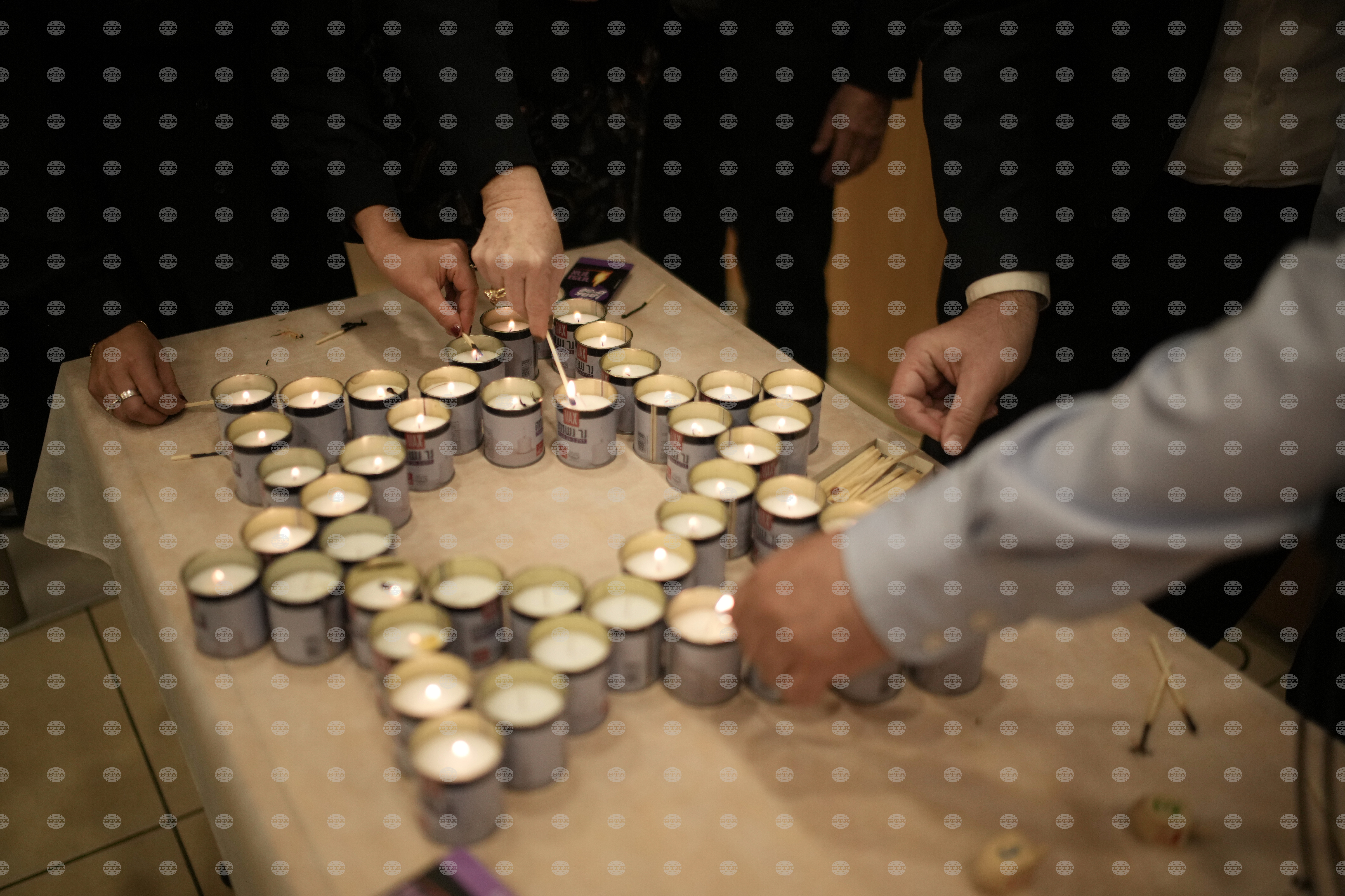 Свят автомобилът на равин бе опожарен в мелбърн 2025 d0b0d0b2d182d0bed0bcd0bed0b1d0b8d0bbd18ad182 d0bdd0b0 d180d0b0d0b2d0b8d0bd d0b1d0b5 d0bed0bfd0bed0b6d0b0d180d0b5d0bd d0b2 d0bcd0b5d0bb свят по-малко от две седмици след терористичната атака на плажа бондай в сидни, при която бяха убити 15 души, предимно... Iustitia. Bg автомобилът на равин бе опожарен в мелбърн 2025 2025-12-25 08:53:28 юстиция свят