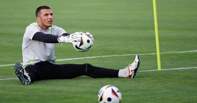 Готви се грандиозен трансфер с бивш вратар на Левски 2025