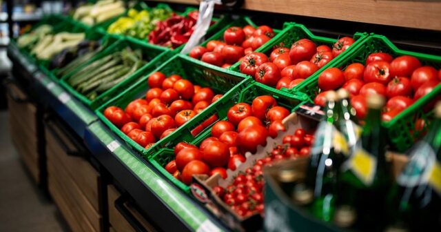 Желязков отсече! Няма спекула с цените заради еврото 2025