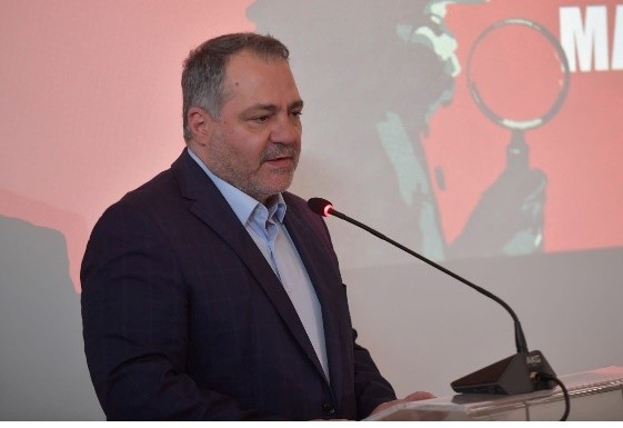 Hubmk колку чини дезинформирањето? Политичарите поттикнуваат апатија и недоверба, нанесувајќи штета на патот кон еу 2025 d0bad0bed0bbd0bad183 d187d0b8d0bdd0b8 d0b4d0b5d0b7d0b8d0bdd184d0bed180d0bcd0b8d180d0b0d19ad0b5d182d0be d0bfd0bed0bbd0b8d182d0b8d187 2 hubmk iustitia. Bg според најновата анкета нарачана од фондацијата метаморфозис, политичарите во македонија продолжуваат да се перцепираат како еден од главните извори на дезинформации.... Колку чини дезинформирањето? Политичарите поттикнуваат апатија и недоверба, нанесувајќи штета на патот кон еу 2025 2025-12-09 06:46:15 правда - юстиция hubmk