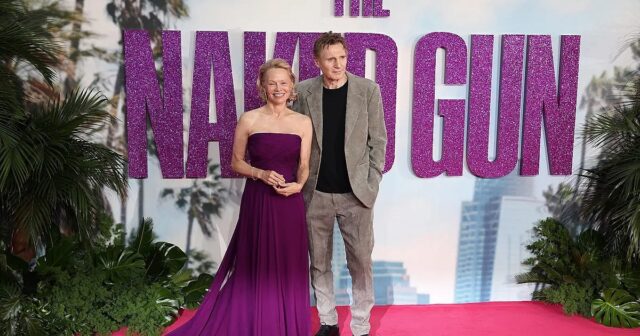 Памела Андерсън най-сетне проговори за Лиъм Нийсън 2025