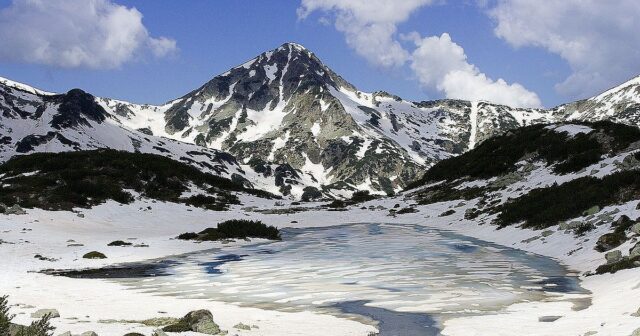 Смърт под Вихрен! Турист загина в леден капан в Пирин 2025