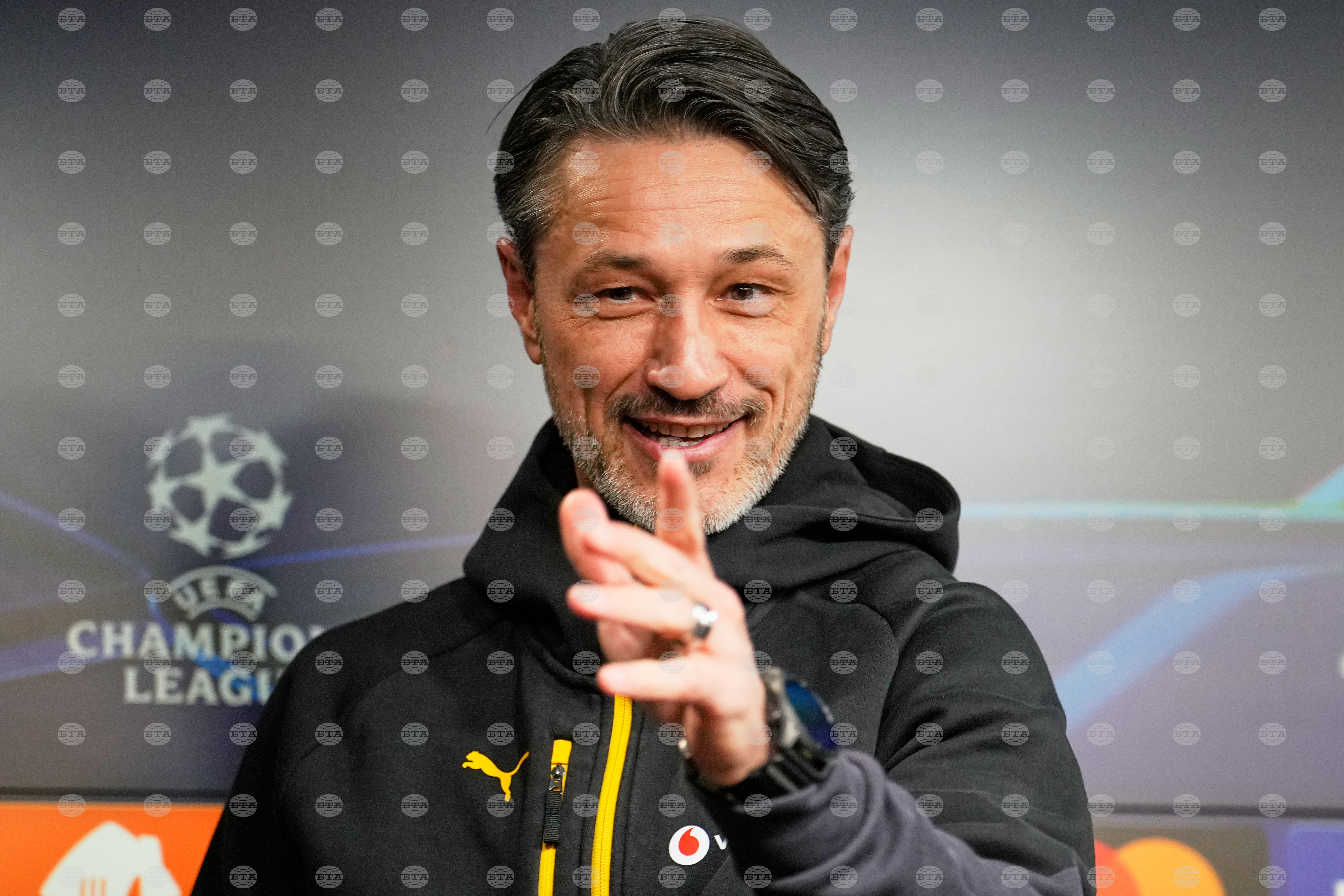 Спорт треньорът на дортмунд нико ковач е разочарован от равенството с будьо/глимт 2025 d182d180d0b5d0bdd18cd0bed180d18ad182 d0bdd0b0 d0b4d0bed180d182d0bcd183d0bdd0b4 d0bdd0b8d0bad0be d0bad0bed0b2d0b0d187 d0b5 d180d0b0d0b7 спорт старши треньорът на борусия дортмунд нико ковач изрази разочарование от равенството 2:2 с будьо/глимт в 6-ия кръг на... Iustitia. Bg треньорът на дортмунд нико ковач е разочарован от равенството с будьо/глимт 2025 2025-12-11 09:06:31 юстиция спорт