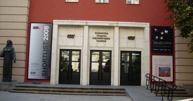 Хартията превзема „Албертина“ с триизмерни конструкции и редки гравюри Хартията превзема „Албертина“ с триизмерни конструкции и редки гравюри 2025