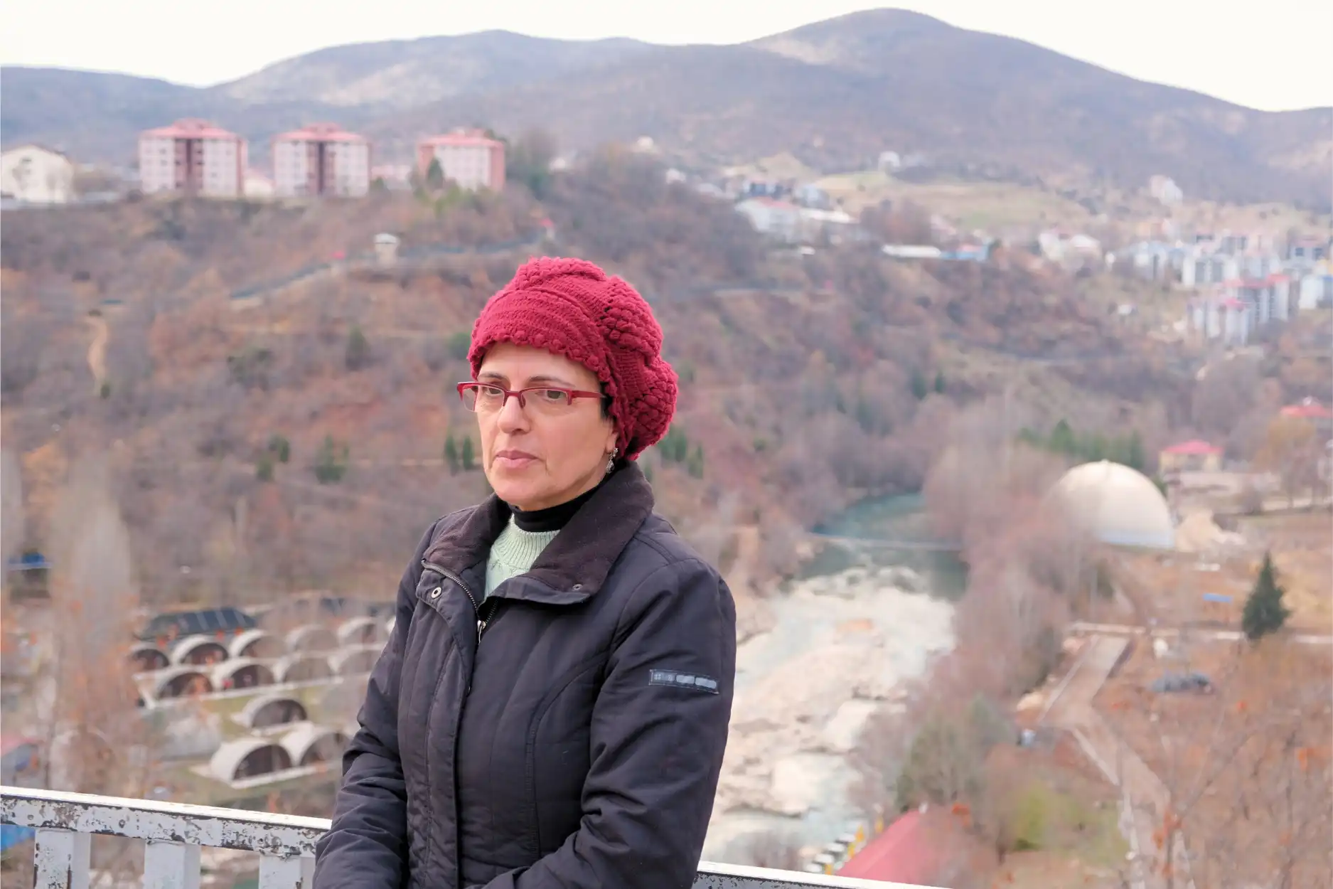 Dersim’de kayıp bir ismin peşinde: 'biri adımı seslensin' 2025 dersimde kayip bir ismin pesinde biri adimi seslensin 2025 1 iustitia. Bg adını nasıl unutur insan? Ve daha zor olan soru; adını hatırlamak için ne yapar? Lılek'in kendi ismini... Iustitia. Bg dersim’de kayıp bir ismin peşinde: 'biri adımı seslensin' 2025 2025-12-23 00:21:27 adalet - iustitia. Bg