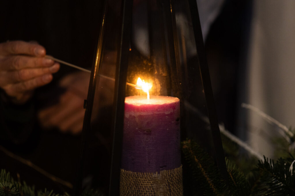 Advent dunakeszi: a betlehemi békelánggal gyújtották meg a városi adventi koszorú negyedik gyertyáját 2025 dunakeszi a betlehemi bekelanggal gyujtottak meg a varosi adventi koszoru negyedik gyertyajat 2025 33 advent iustitia. Bg -meghitt hangulatú adventi program várta az érdeklődőket vasárnap délután, ahol a közösség együtt... Iustitia. Bg dunakeszi: a betlehemi békelánggal gyújtották meg a városi adventi koszorú negyedik gyertyáját 2025 2025-12-22 19:05:39 igazságszolgáltatás - iustitia. Bg advent