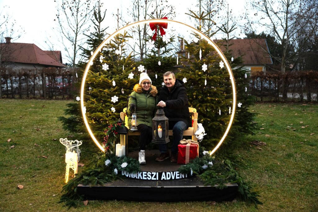 Advent dunakeszi: a betlehemi békelánggal gyújtották meg a városi adventi koszorú negyedik gyertyáját 2025 dunakeszi a betlehemi bekelanggal gyujtottak meg a varosi adventi koszoru negyedik gyertyajat 2025 38 advent iustitia. Bg -meghitt hangulatú adventi program várta az érdeklődőket vasárnap délután, ahol a közösség együtt... Iustitia. Bg dunakeszi: a betlehemi békelánggal gyújtották meg a városi adventi koszorú negyedik gyertyáját 2025 2025-12-22 19:05:39 igazságszolgáltatás - iustitia. Bg advent