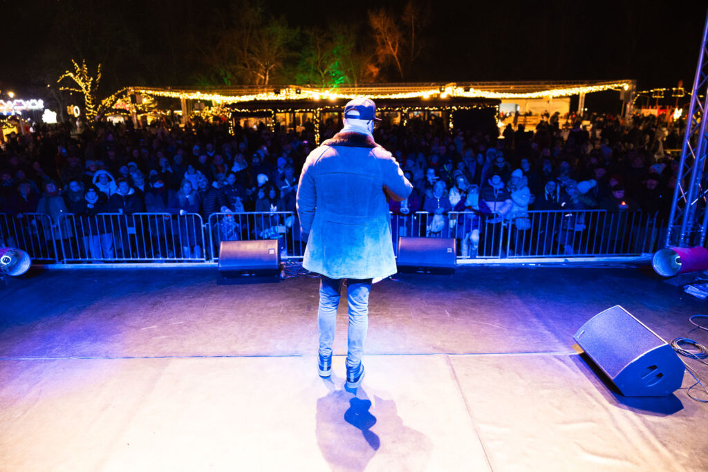 Advent dunakeszi: a betlehemi békelánggal gyújtották meg a városi adventi koszorú negyedik gyertyáját 2025 dunakeszi a betlehemi bekelanggal gyujtottak meg a varosi adventi koszoru negyedik gyertyajat 2025 40 advent iustitia. Bg -meghitt hangulatú adventi program várta az érdeklődőket vasárnap délután, ahol a közösség együtt... Iustitia. Bg dunakeszi: a betlehemi békelánggal gyújtották meg a városi adventi koszorú negyedik gyertyáját 2025 2025-12-22 19:05:39 igazságszolgáltatás - iustitia. Bg advent