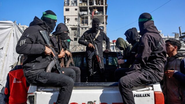 Gaza militia leader forms rival force against Hamas, warns terrorists are regrouping amid ceasefire 2025