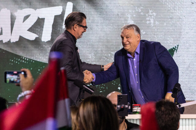 Orbán miniszterelnök Csiszár „Apukám” Jenőnek Kecskeméten: Én tudtam volna jobban is piszkálni magamat 2025