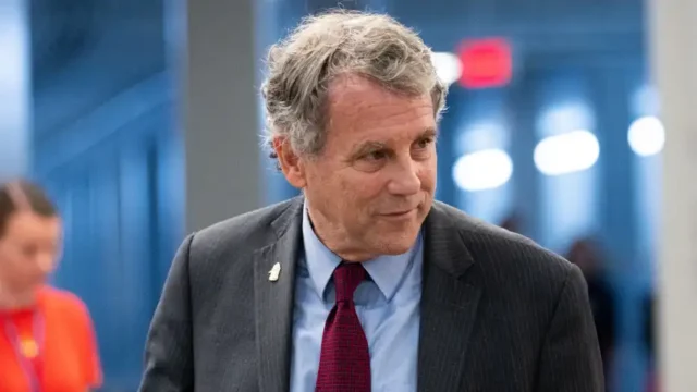 Sherrod Brown pitches himself as blue-collar populist while raking in cash from Hollywood celebrities 2025