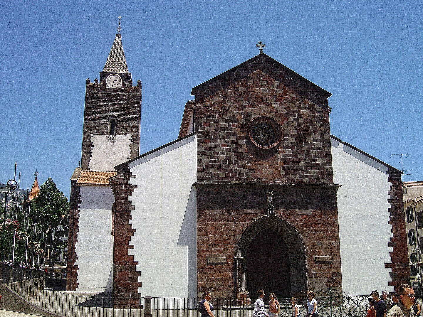 Top 10 european cities with the most single women 2025 - justice - iustitia. Bg Cathedral of funchal